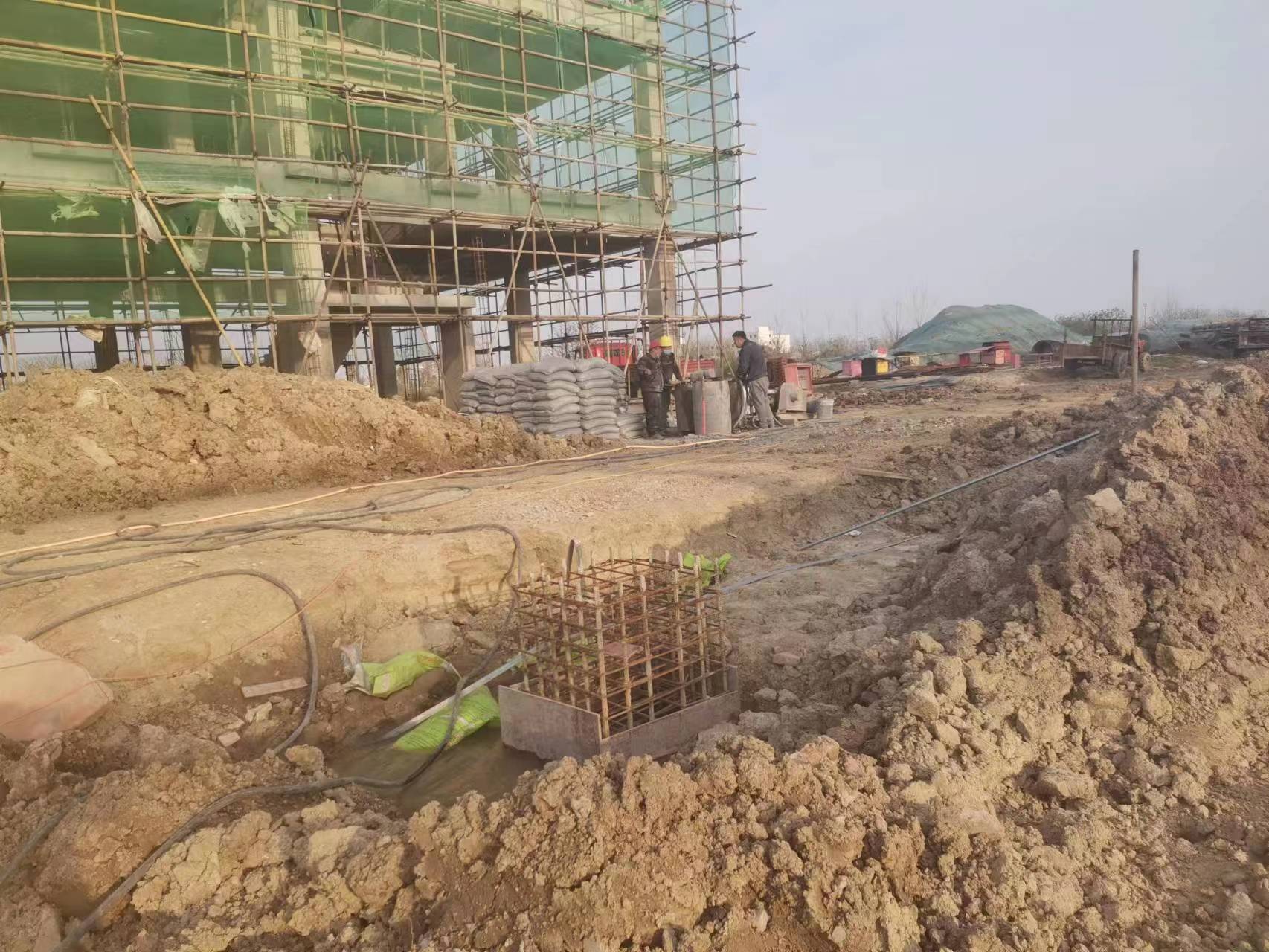 阳东当桥梁出现裂缝的时候应该及时加固修补